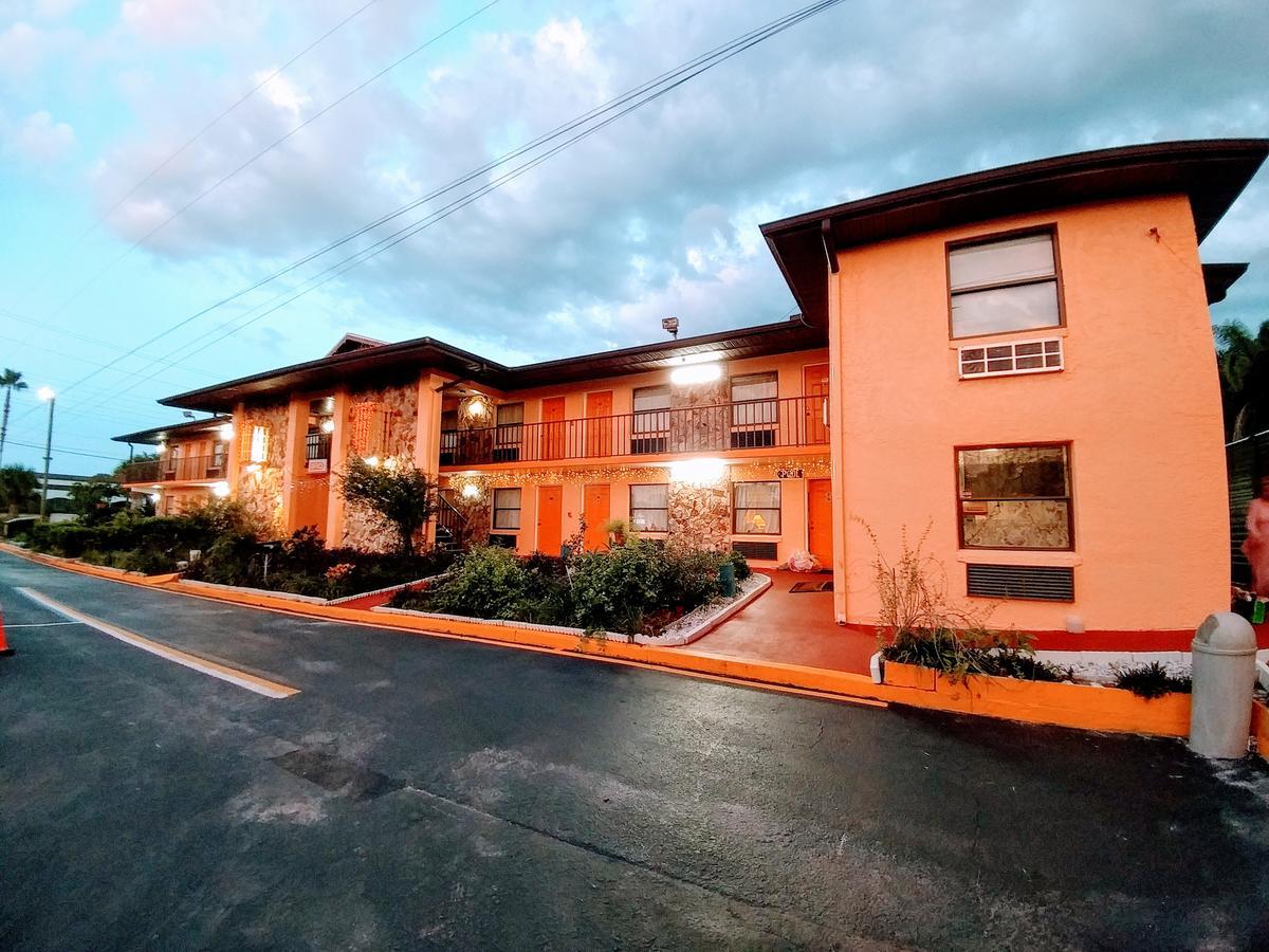 Gator Inn Kissimmee Ngoại thất bức ảnh